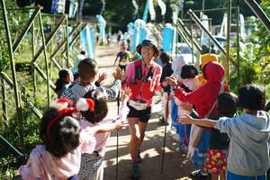 BIB: 1041
                            <button type="button" onclick="openModal(19042261)" class="btn btn-primary btn-sm float-right btn-popup" data-toggle="modal" data-target=".modal-high-quality">
                        <i class="fas fa-shopping-cart"></i> Add to Cart
                    </button>
                                            <button type="button" onclick="isThisMe(19042261, true)" class="btn btn-success btn-sm float-right btn-popup btn-isme hidden" data-toggle="tooltip" data-placement="bottom" title="นี่คือรูปของคุณใช่ไหม คลิกที่นี่เพื่อเอาเข้าอัลบั้ม">
                        <i class="fas fa-plus"></i> Add to album
                    </button>
                    <button type="button" onclick="isThisMe(19042261, false)" class="btn btn-warning btn-sm float-right btn-popup btn-isnotme hidden">
                        <i class="fas fa-ban"></i> Remove from album
                    </button>